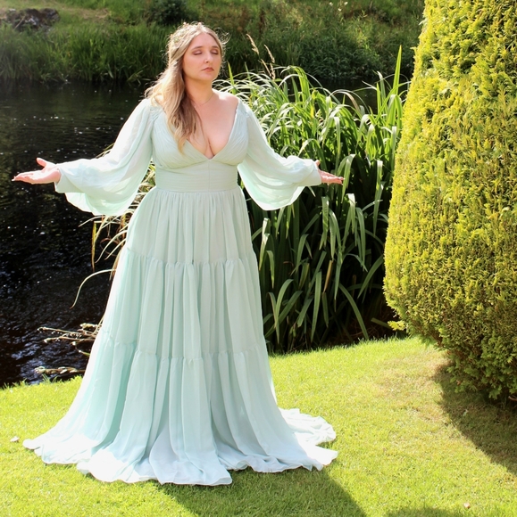 Dresses & Skirts - A-Line Ballgown